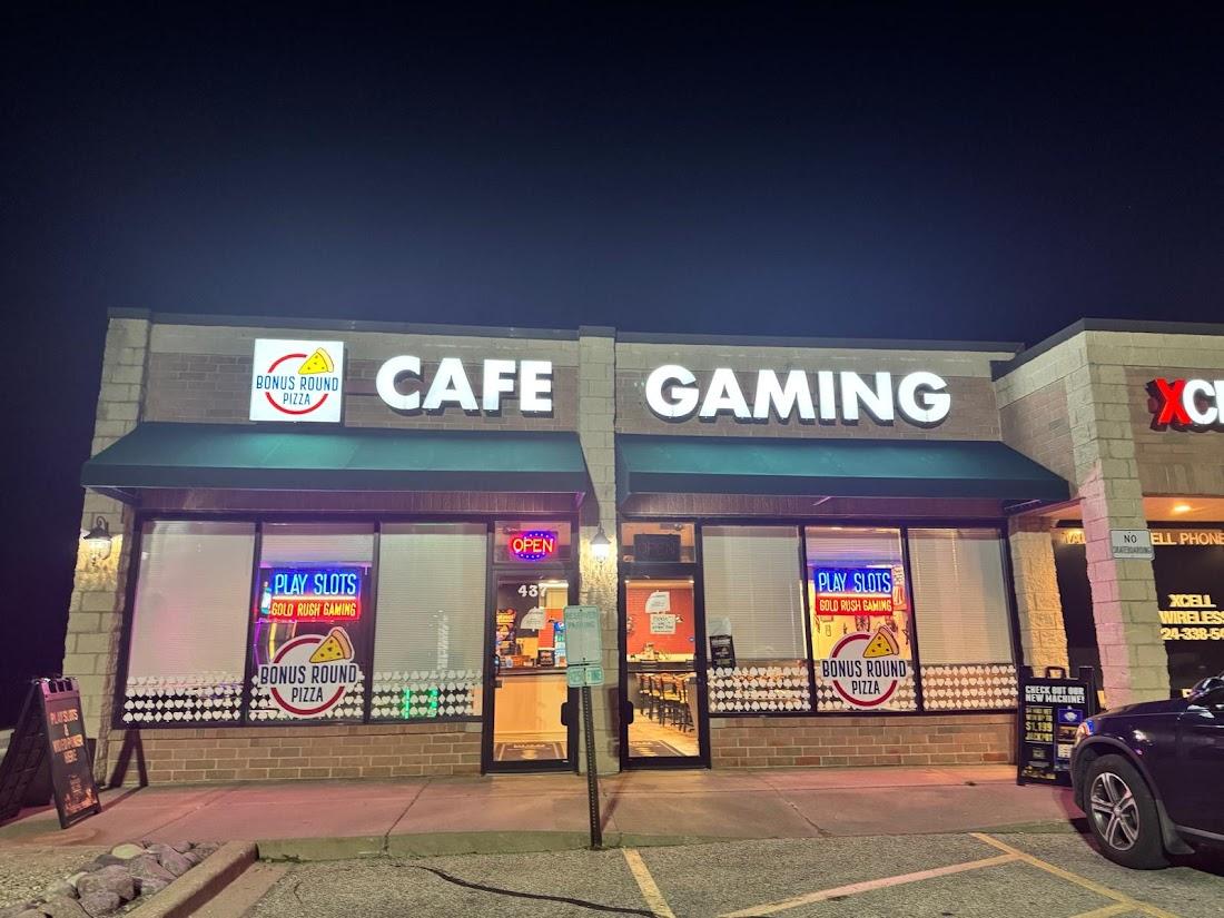 Bonus Round Pizza and Gaming Gallery Image 3